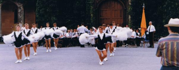 Majoretten tijdens concertreis Engeland 1994